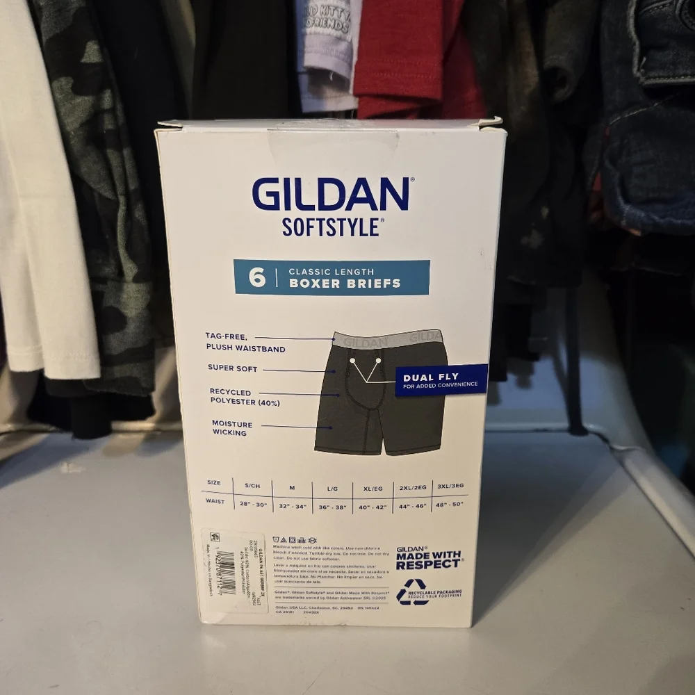 NWT Gildan SoftStyle Men's Boxer Briefs - Picture 2 of 3